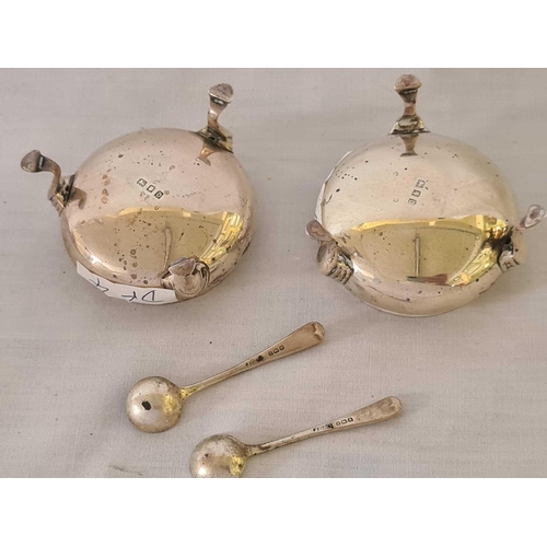 702 - A PAIR OF SILVER SALTS, PAD FEET, B.G.L, LONDON 1919 WITH SPOONS, 84g