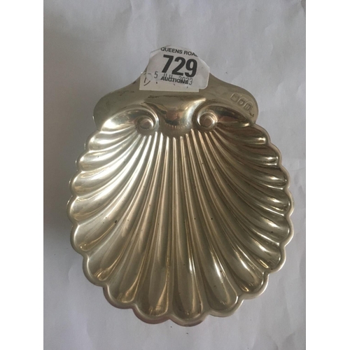 729 - SILVER SHELL SHAPED BUTTER DISH, LONDON 1928, 73g