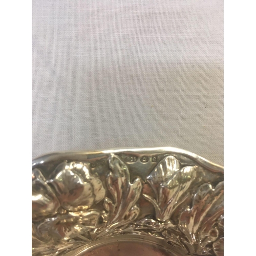 733 - SILVER DECORATIVE TRINKET DISH, LONDON 1900?, 60g