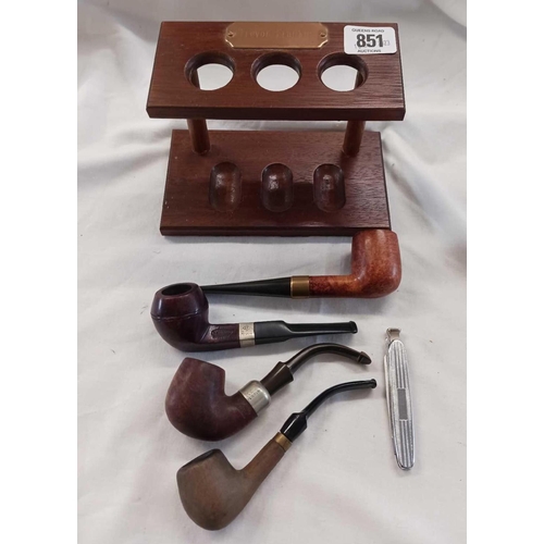 851 - PIPE RACK WITH 4 PIPES & A TAMPER KNIFE