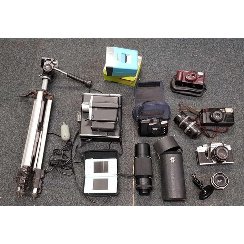 862 - CARTON WITH CAMERA, TRIPOD, PENTAX, PRAKTICA, OLYMPUS, CAMERAS, A SANKYO MICRO MOVIE CAMERA & A KOMU... 