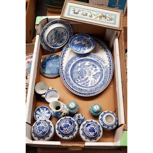 89 - 3 CARTONS OF MISC BLUE & WHITE CHINA PLATES, GLASSES & A SET OF CERAMIC BUTTERFLY COASTERS