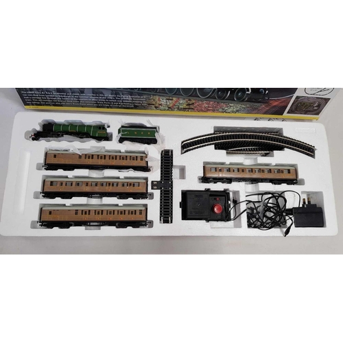 897 - HORNBY FLYING SCOTSMAN ELECTRIC TRAIN SET - NEW IN BOX