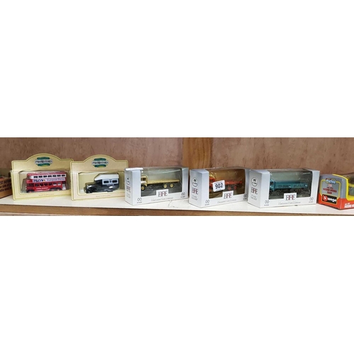 902 - 2 SHELVES OF BOXED MODEL CARS & A CARTON OF LOOSE CARS Y EFE PRO MOTORS & CORGI