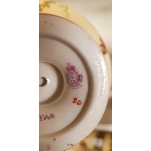 346 - 3 PIECES OF ROYAL WORCESTERSHIRE CHINA