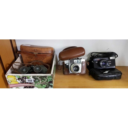 908 - CARTON WITH A PAIR OF VINTAGE GOERZ OF BERLIN 80 X 26 BINOCULARS IN CASE, A SILETTE - LK CAMERA & A ... 