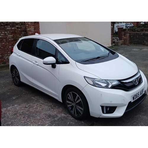 1 - WHITE HONDA JAZZ EX I-VTEC, REG : WD65 AUF, 5 DOOR HATCHBACK, PETROL, 2 KEYS, MILEAGE 6884, LOG BOOK... 