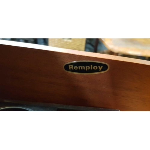 310 - MODERN BUREAU MADE BY REMPLOY