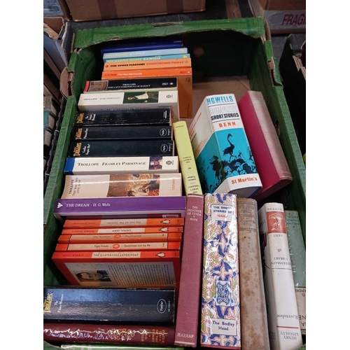 83 - 3 CARTONS OF MISC HARDBACK & SOFT BACK BOOKS