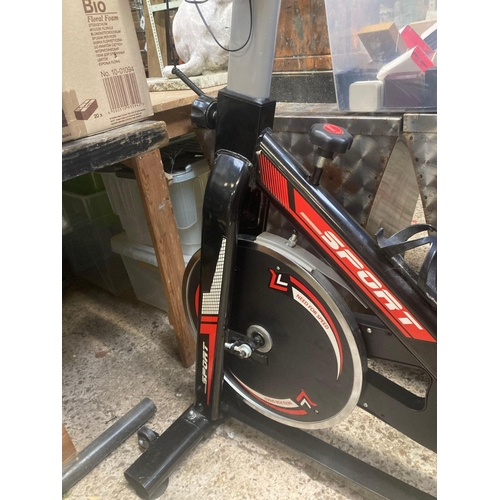 120 - SPORT BIKE EXERCISE MACHINE