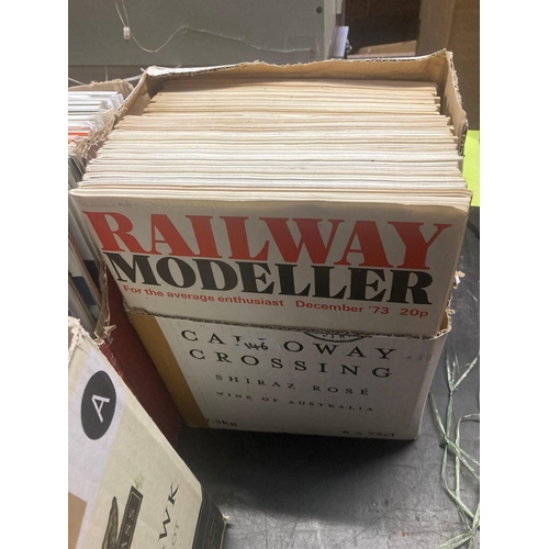 146 - 6 SMALL CARTONS & PART CARTON OF MILITARY ILLUSTRATED & RAILWAY MODELLER