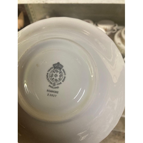 203 - PART CHINA DINNER SERVICE BY ROYAL WORCESTER ROANOKE