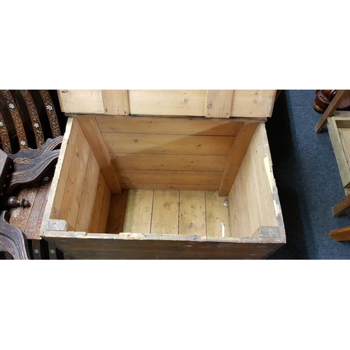 395 - VINTAGE PINE STORAGE BOX