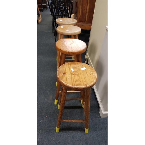 444 - 4 PINE STOOLS