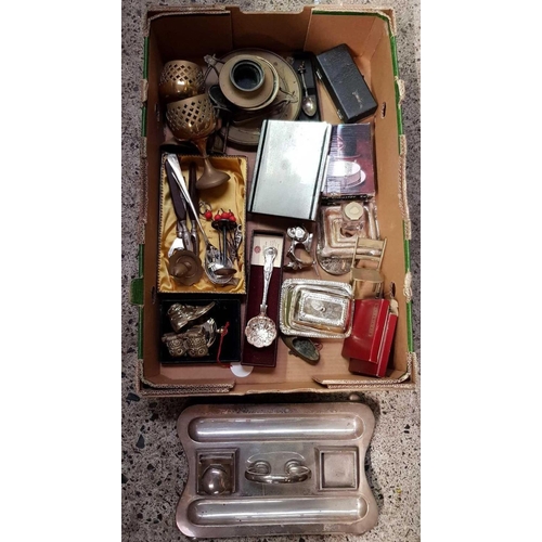 53 - CARTON WITH MISC METAL ITEMS INCL; PART DESK SET, BRASS INKWELL & OTHER METAL ITEMS