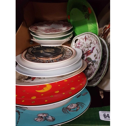 64 - 2 CARTONS OF MISC PLATES, CUPS & SAUCERS & CHINA MUGS