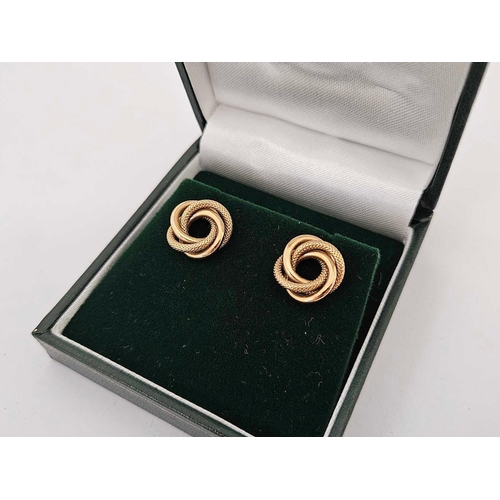 723 - A PAIR OF 9ct GOLD BOXED EARRINGS