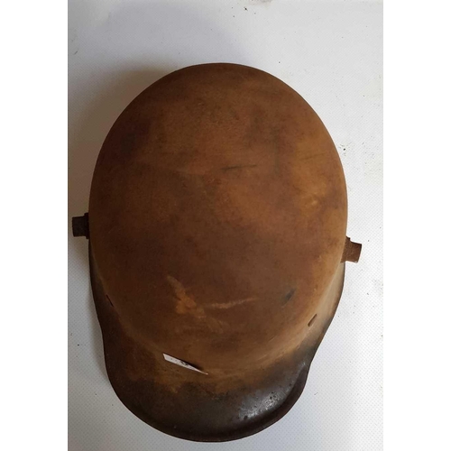 9 - WWI IMPERIAL GERMAN M6 STEEL HELMET MARKED ET 64