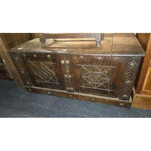 343 - OAK CARVED BLANKET BOX & SMALL DROP FLAP TABLE A/F