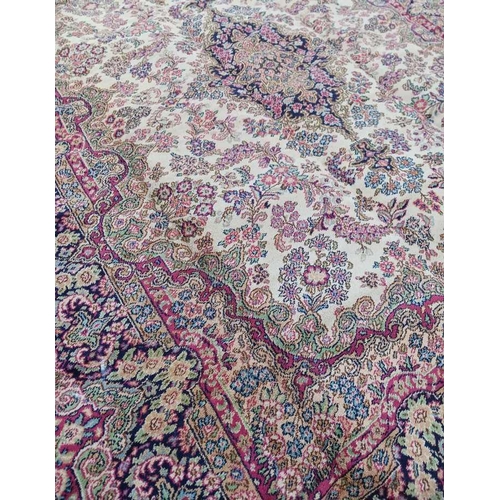 490 - 9'' X 11ft 7'' PATTERNED CARPET