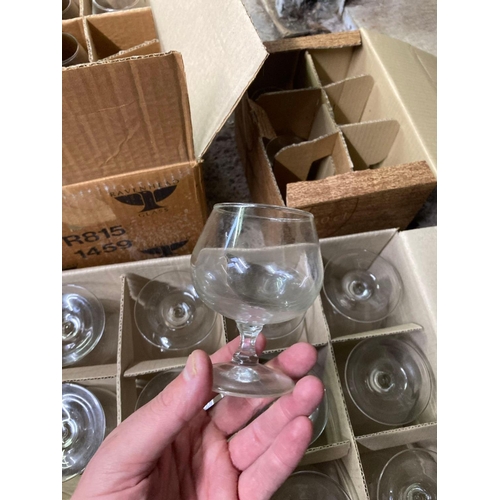 218 - 3 CARTONS OF BRANDY GOBLETS, APPROX 38