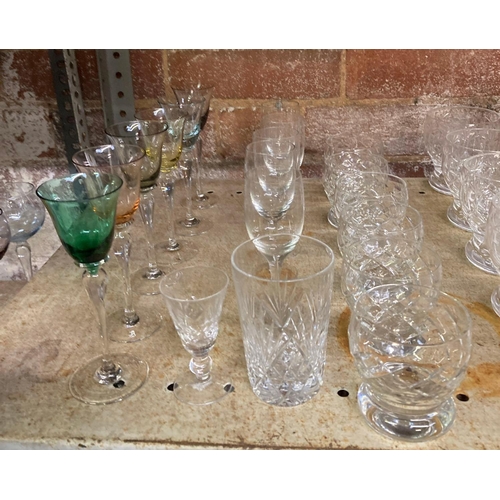 221 - SHELF OF VARIOUS CRYSTAL GLASS, WINE GLASSES, SHERRY GLASSES, WHISKY TUMBLERS ETC