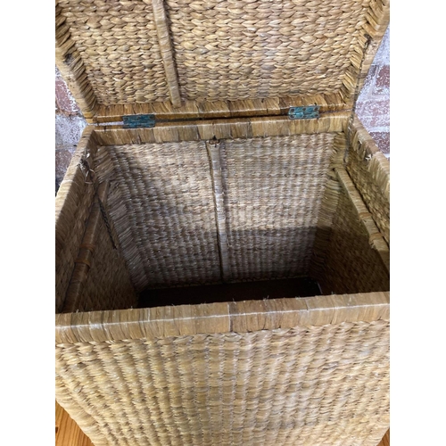 234 - SQUARE WICKER STORAGE BOX WITH HINGED LID 19.5'' SQ