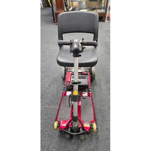 2 - LUGGIE FR 168-41T SMART FOLD EASY GO SCOOTER