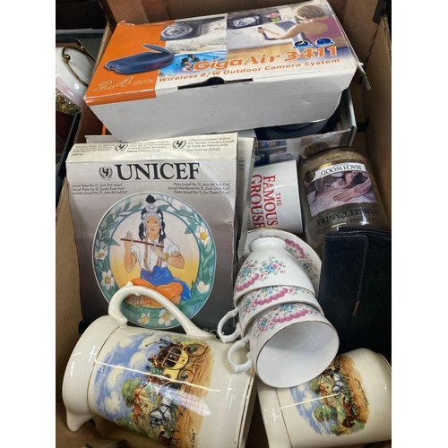 107 - 2 CARTONS OF MISC GLASSWARE, CANDLE HOLDERS, JUGS, BOWLS, CUPS & SAUCERS, A GIGA AIR WIRELESS OUTDOO... 