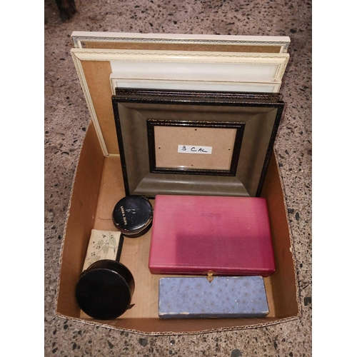 67 - SMALL CARTON WITH 4 PHOTO FRAMES & EMPTY BOXES
