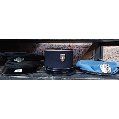 73 - 5 MILITARY PIECES OF HEAD DRESS INCL; ROYAL MARINES, A UNITED NATIONS BERET & AN ITALIAN OFFICOLS CA... 