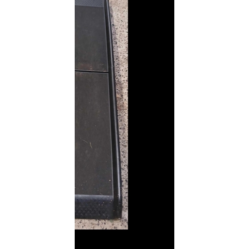 89 - FOLDING PLASTIC VEHICLE DOG RAMP