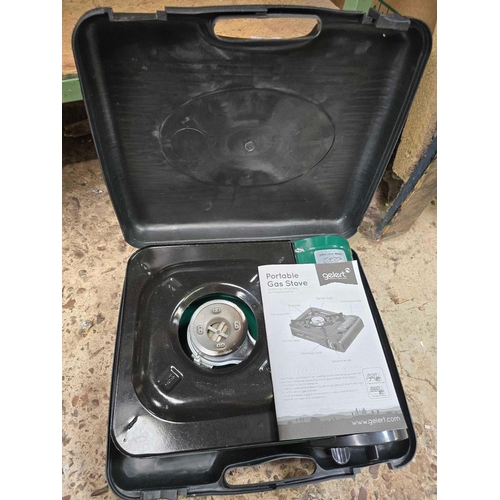 18 - PORTABLE GAS STOVE BY GELERT