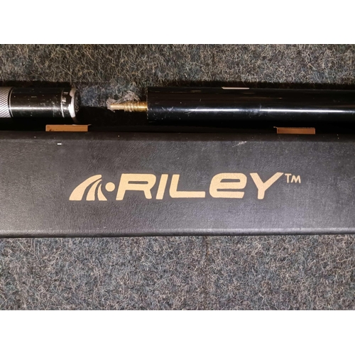 336 - RILEY SNOOKER CUE & CASE