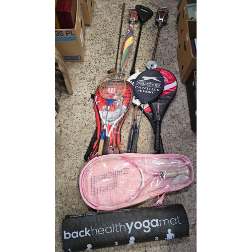 85 - CARTON WITH MISC RACKETS, SHOOTING STICKS, FITNESS MAT & A SPORT SEAT