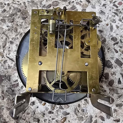 11 - GLASS DISH WITH A CLOCK MOVEMENT & A SET OF POSTAL SCALES WITH WEIGHTS