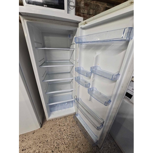 242 - MATSUI FRIDGE, NO FREEZER COMPARTMENT