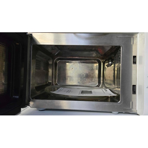 243 - IGENIX MICROWAVE OVEN