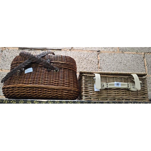 32 - SMALL WICKER BASKET & A WICKER CREEL STYLE BASKET BAG, HANDLES A/F