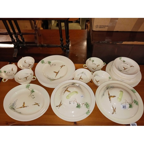 411 - DUCHESS PART TEA SERVICE & A ROYAL DOULTON COPPICE DINNER SERVICE