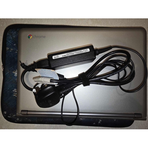 659 - SAMSUNG CHROMEBOOK, SPEC UNKNOWN, DATE OF MANUFACTURE DEC 2013 WITH CHARGER & CARRY CASE