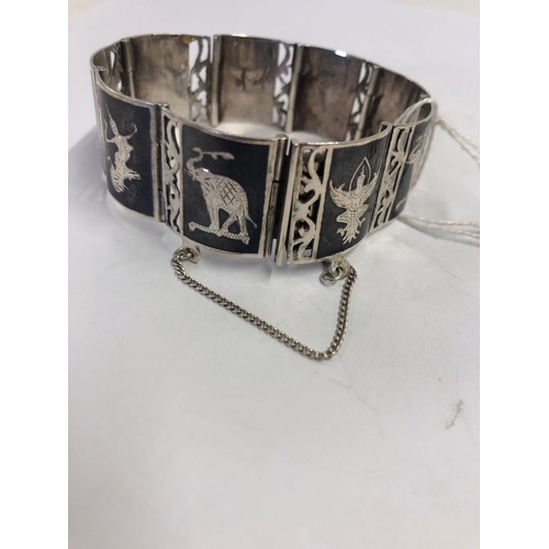 727 - SIAMESE SILVER BRACELET, 34g