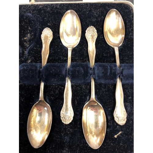 761 - A SET OF 4 SILVER TEA SPOONS, LONDON 1931