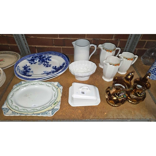 168 - SHELF WITH MISC BLUE & WHITE MEAT PLATES, JUGS, CHEESE DISH, JELLY MOULD & 2 COPPER LUSTRE VASES