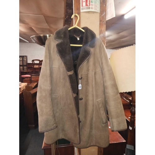 276 - OWEN BARRY SHEEPSKIN & LEATHER LADIES COAT, SIZE 12