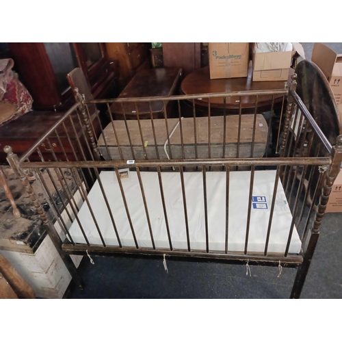 486 - BOBBIN TURNED WOODEN COT & MATTRESS