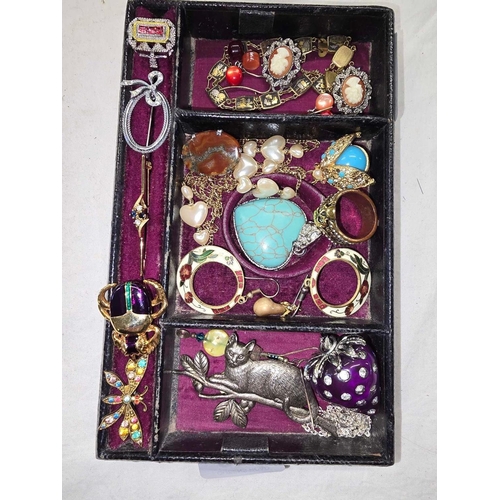 873 - TRAY OF COSTUME JEWELLERY