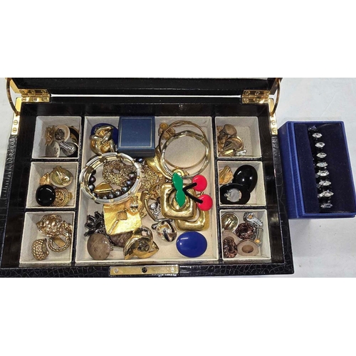 889 - FAUX LEATHER JEWELLERY CASKET