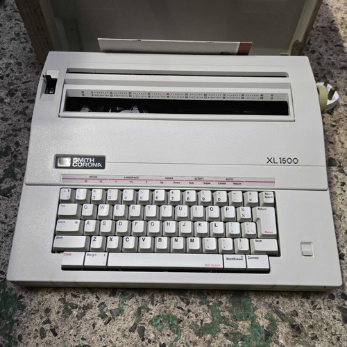 89 - SMITH CORONA ELECTRONIC TYPEWRITER XL1500