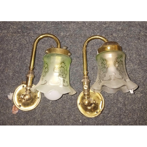 362 - PAIR OF VINTAGE BRASS & GLASS SMALL WALL LAMPS